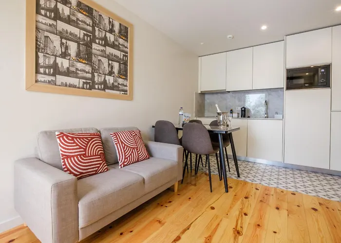 Luxury Style 7 With Ac Downtown Near Metro