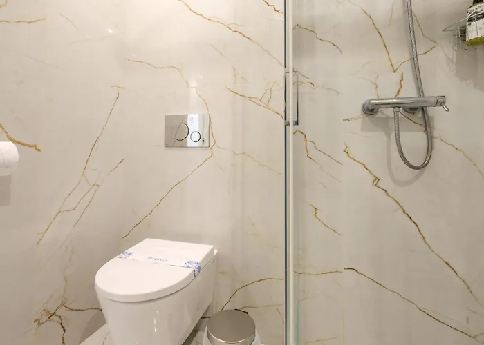 Апартаменты Luxury Style 7 With Ac Downtown Near Metro