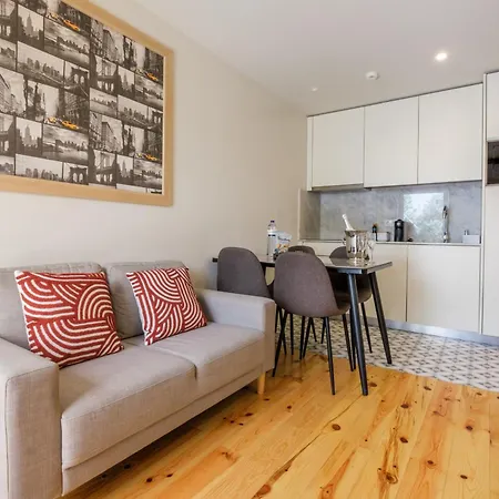 Luxury Style 7 With Ac Downtown Near Metro